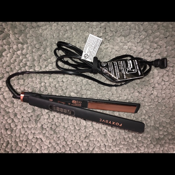 FOXYBAE Hair Straightner - Sleek Flat Iron (Rose Gold Titanium) - Picture 3 of 9